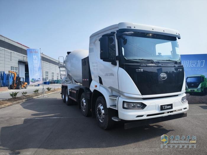 為基建開創(chuàng)綠色先鋒，比亞迪T31純電產(chǎn)品深受四川路橋信賴