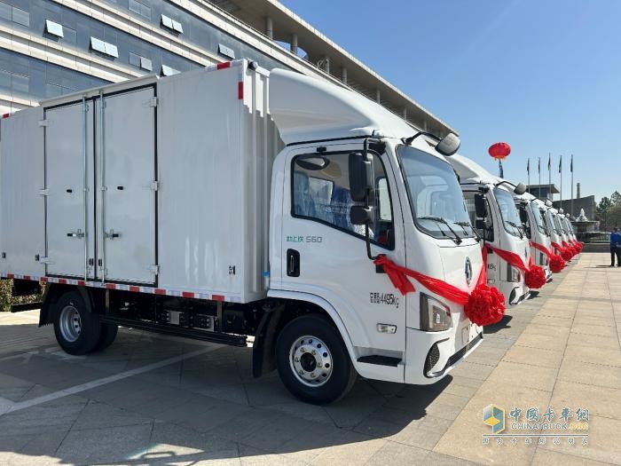 5000輛新能源輕卡！陜汽控股與地上鐵達(dá)成戰(zhàn)略合作