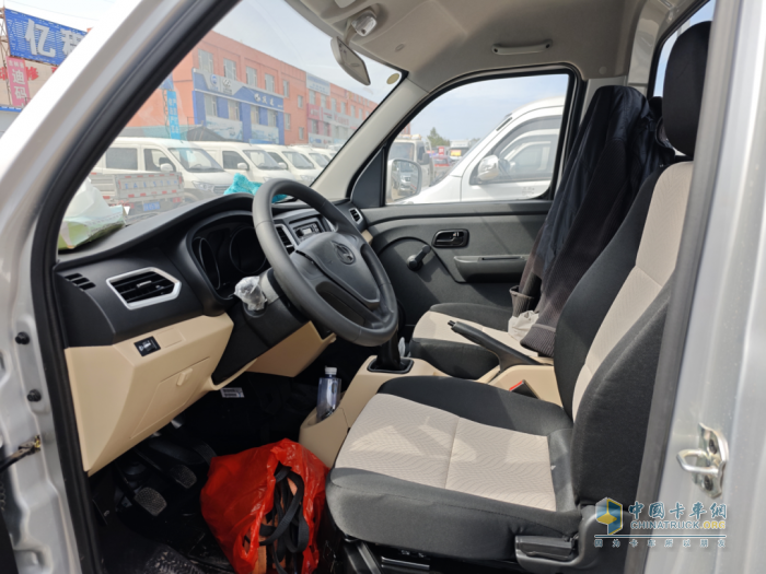 媒體證言｜能拉能跑又安全！長安新豹T3助力張師傅奔富不迷路