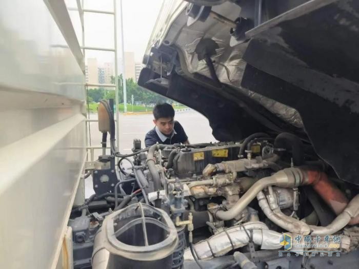 環(huán)衛(wèi)科普：環(huán)衛(wèi)車輛秋季“養(yǎng)生”攻略早知道！