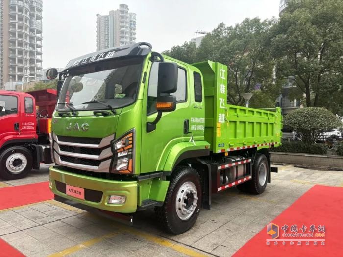 建筑工地到底有誰在啊？江淮飛越J3自卸車