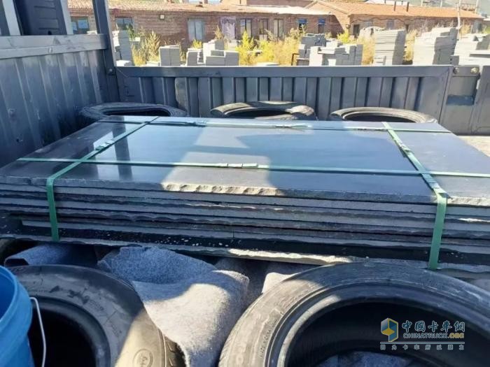 貨運新手上路，就該買德龍G300這樣的車