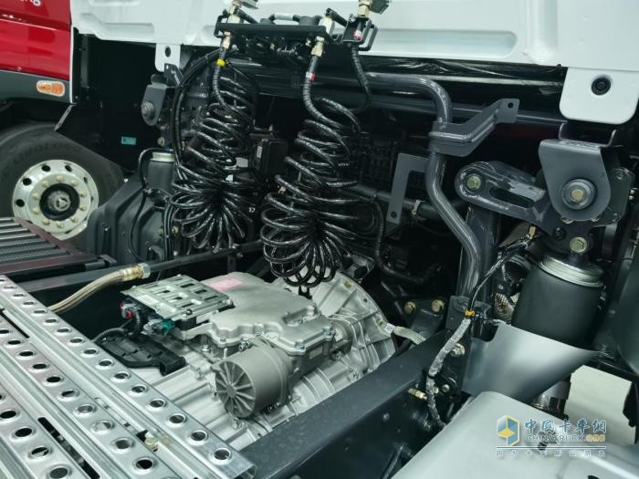 省油高效 輕量大方量，乘龍H7快遞車助力卡友盈戰(zhàn)雙11