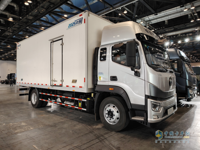 科技創(chuàng)新助力歐航品牌煥新 專業(yè)、節(jié)能引領(lǐng)中卡發(fā)展新風(fēng)向