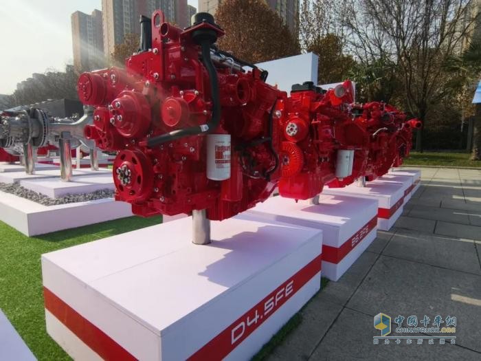 全場(chǎng)景、全領(lǐng)域、全覆蓋，西安康明斯全系產(chǎn)品助陜汽重卡開(kāi)疆拓土