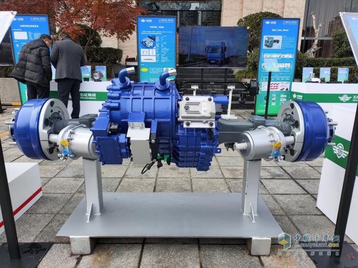 漢德車橋亮相五征生態(tài)大會(huì)，多款新能源電驅(qū)橋引領(lǐng)商用車技術(shù)革新