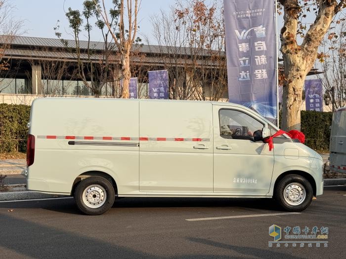 輕型商用車率先“油電反轉”！格局如何變化？