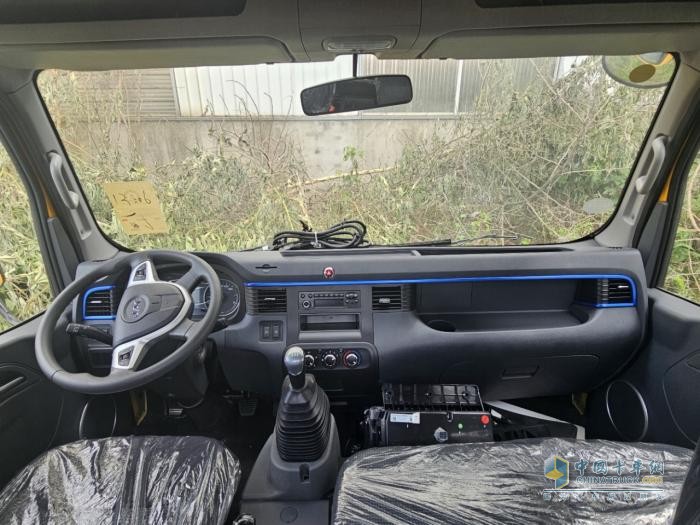 駿鈴V6藍牌清障車：江淮配玉柴，財源滾滾來