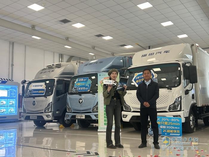 超能驅(qū)動(dòng) 綠動(dòng)未來(lái)，歐馬可智藍(lán)ES1·165純電輕卡全國(guó)預(yù)售中……