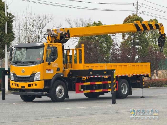 抓住至高7萬(wàn)補(bǔ)貼機(jī)遇，乘龍L3隨車吊現(xiàn)在入手最劃算