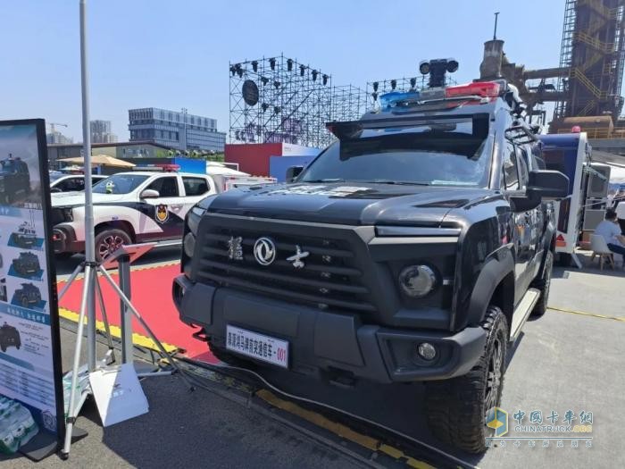 森源鴻馬閃耀第十二屆警用裝備博覽會:詮釋“移動通信指揮車平臺智能制造者”實力