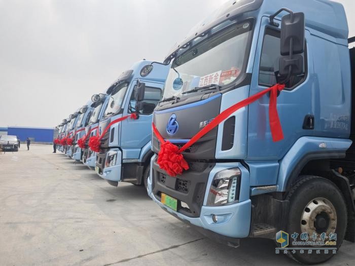 乘龍H5,大電量牽引車,綠色物流