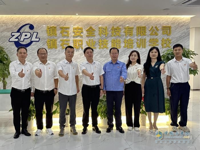 東風商用車與寧波鎮(zhèn)海石化全鏈路協(xié)同  共筑合作新生態(tài)