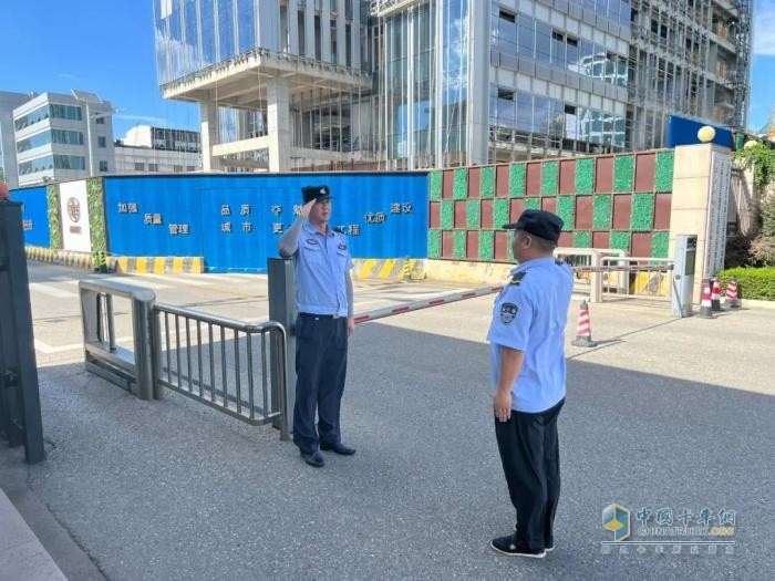 解放動力：炎炎夏日，他們以智慧與溫情經(jīng)受住“烤”驗