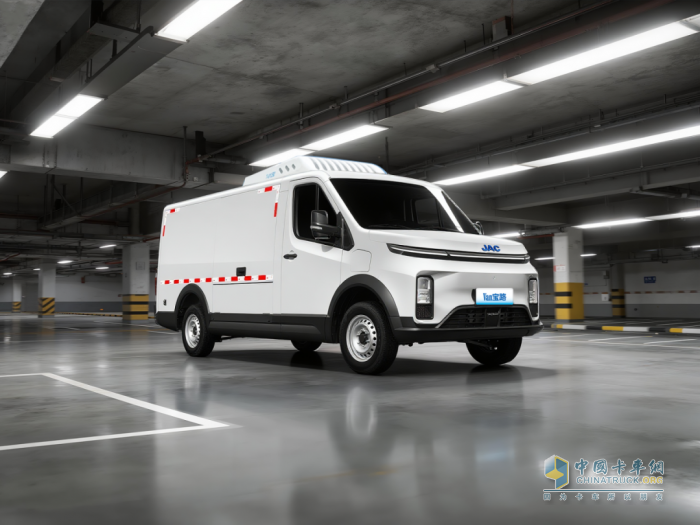 “鮮”聲奪人！Van寶路冷藏車讓高溫冷鏈不掉鏈