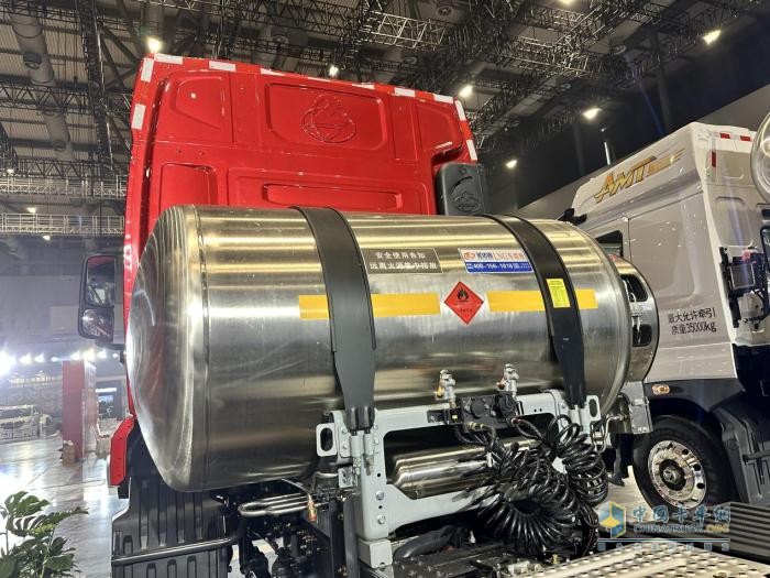 每年多賺4.8萬！乘龍H5V創(chuàng)富版LNG牽引車多拉多賺底氣足