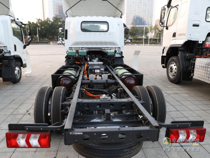 年省近三萬，乘龍L2 CNG增程式新能源輕卡花小錢辦大事