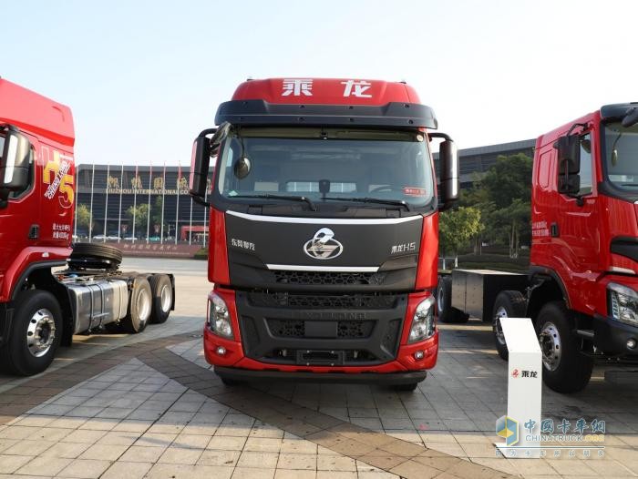 乘龍H5創(chuàng)業(yè)版LNG牽引車：省出來的利潤，全方位的安全！