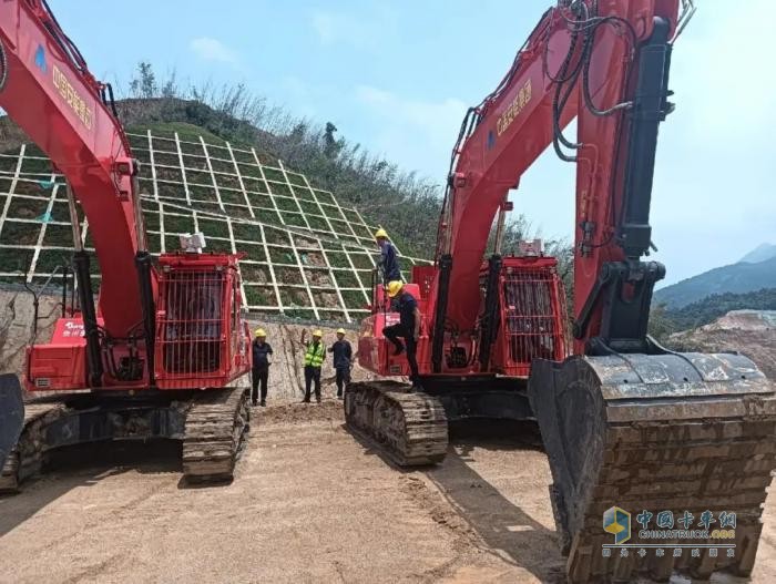 東風康明斯客戶關懷萬里行：暖“芯”星城行，深度賦能長沙伙伴