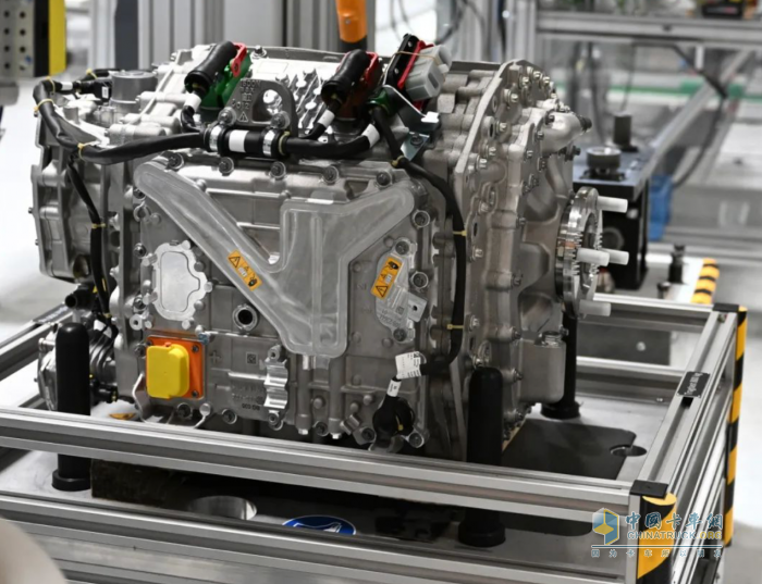 采埃孚展示先進(jìn)的商用車電驅(qū)橋系統(tǒng) 加速電動出行