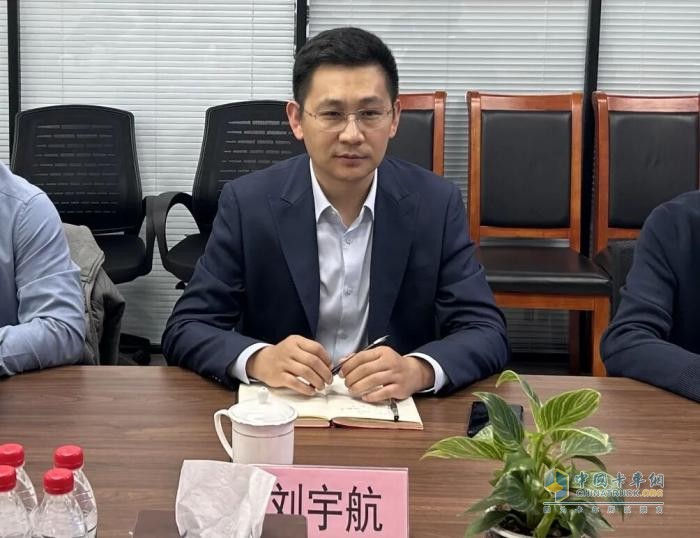 中集車(chē)輛液罐車(chē)業(yè)務(wù)集團(tuán)CEO湯正林一行到訪分會(huì)