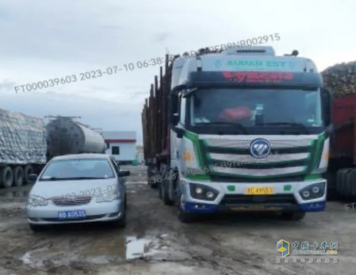 青藏雨夜救援，歐曼人不懼艱險！