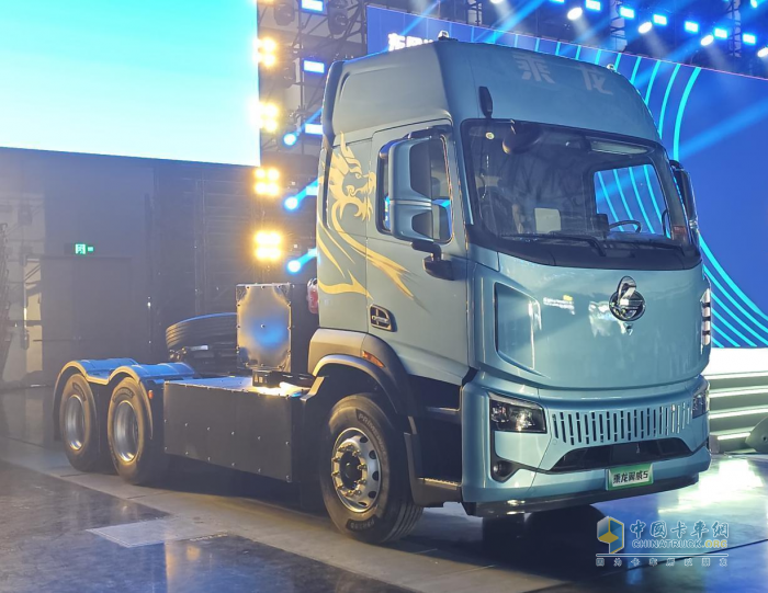 三電效能進(jìn)階，乘龍翼威5助力卡友多拉快跑高效運(yùn)營(yíng)