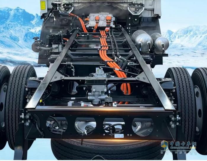 江淮新能源輕卡ES9冷藏車 破解夏季冷鏈運(yùn)輸?shù)摹熬G色密碼”