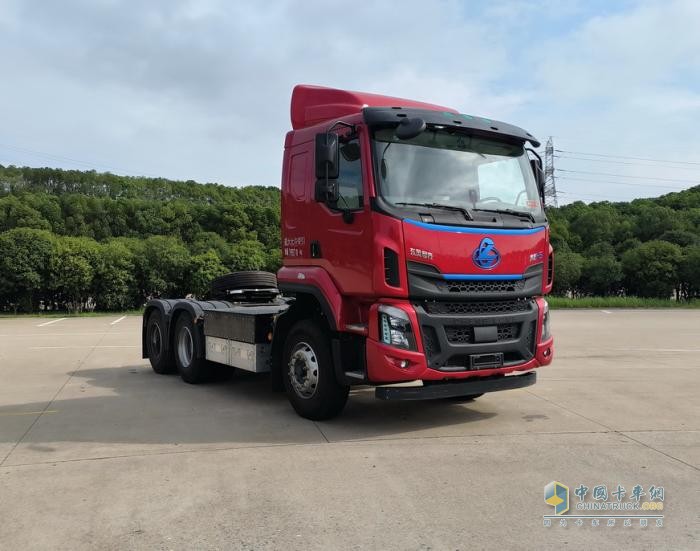 康明斯推16L氣體機 青山定制車亮相 397批次公告牽引車看點一覽