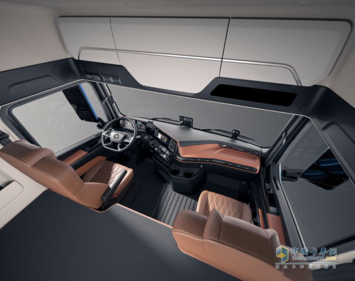 超50項(xiàng)黑科技賦能，福田歐曼銀河3顛覆傳統(tǒng)成就載貨行業(yè)新典范