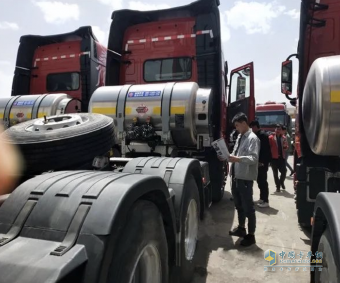 銷售5564臺 份額18.4% 東風燃氣車“燃爆”市場實現(xiàn)行業(yè)領跑