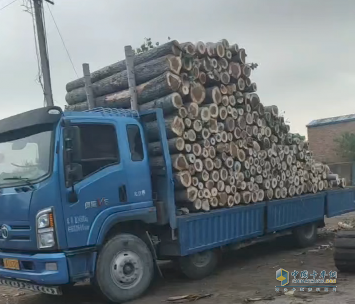 3輛車都選奧馳 這位卡友為何對飛碟情有獨鐘？