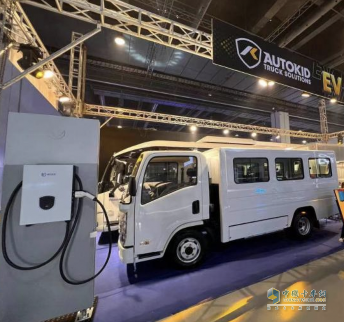 中國“智”造，國際關(guān)注！濰柴新能源亮相菲律賓首屆電動(dòng)汽車峰會(huì)