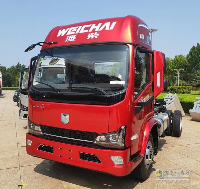 濰柴藍(lán)擎全場(chǎng)景矩陣強(qiáng)勢(shì)登場(chǎng)，硬核實(shí)力鑄就高效運(yùn)輸優(yōu)選！