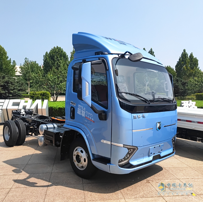 濰柴藍(lán)擎全場(chǎng)景矩陣強(qiáng)勢(shì)登場(chǎng)，硬核實(shí)力鑄就高效運(yùn)輸優(yōu)選！