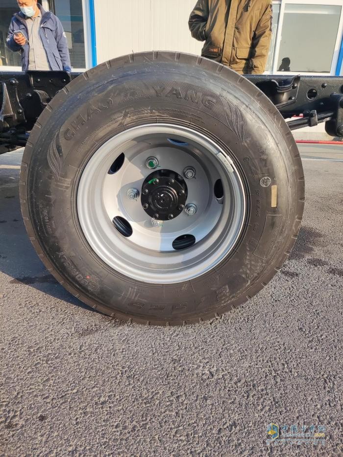 領(lǐng)航卡車推出全新電動輕卡，實拍帶您了解領(lǐng)航G5EV的不凡實力