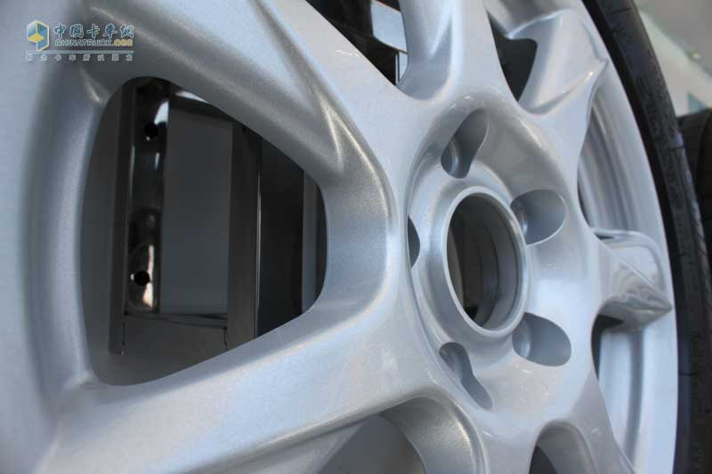 [上海車(chē)展]米其林上海車(chē)展Michelin XDA2+ ENERGY輪胎發(fā)布