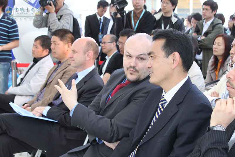 [上海車(chē)展]米其林輪胎新品發(fā)布現(xiàn)場(chǎng)