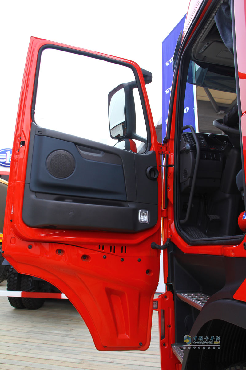 [上海車(chē)展]沃爾沃卡車(chē)集團(tuán)參展 聲勢(shì)浩大