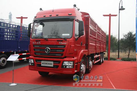 陜汽 德龍M3000 8×4 290馬力 倉(cāng)柵載貨車SX5316CLXYGM456