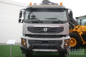 沃爾沃卡車 FMX重卡 440馬力 8×4 自卸車