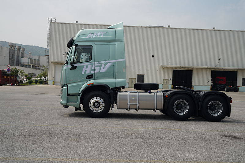 東風(fēng)柳汽乘龍 H5V 460馬力 6x4 輕量化牽引車