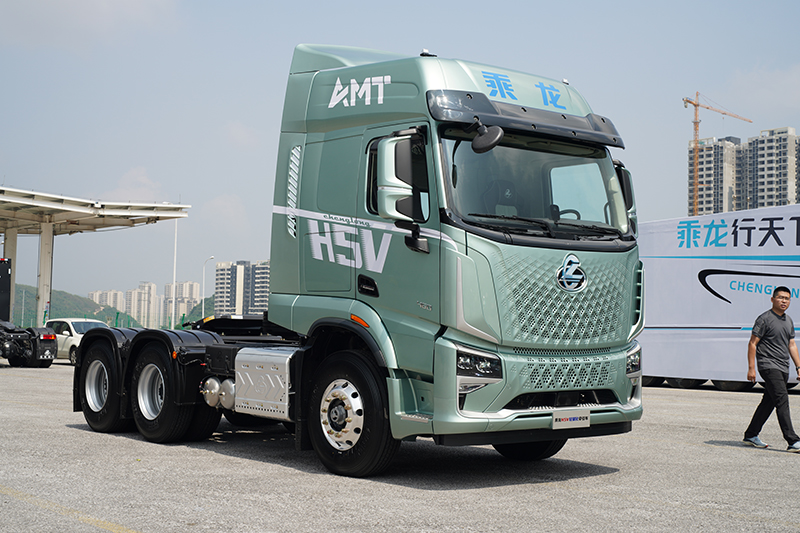 東風(fēng)柳汽乘龍 H5V 460馬力 6x4 輕量化牽引車