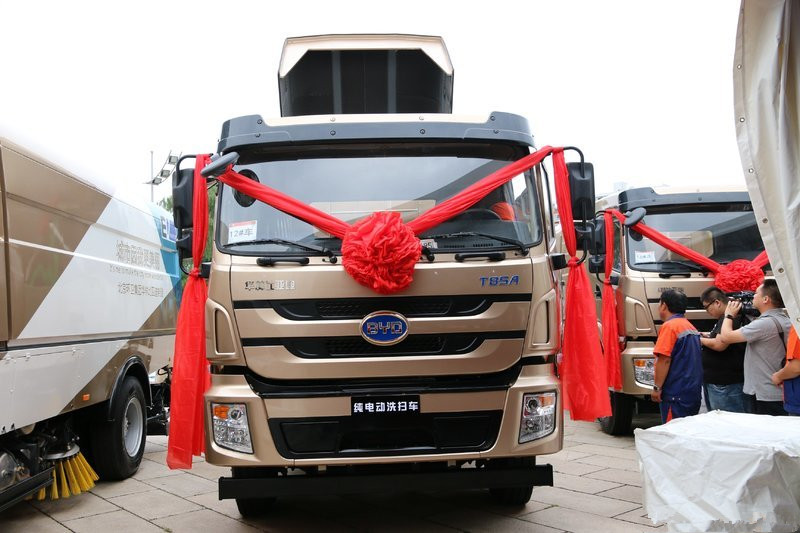 比亞迪 T8 16噸 純電動(dòng)洗掃車(chē)