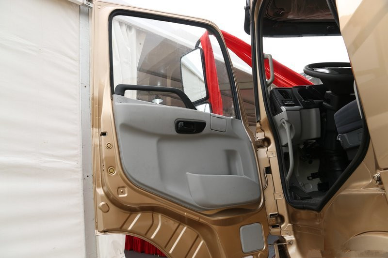 比亞迪 T8 16噸 純電動(dòng)洗掃車(chē)