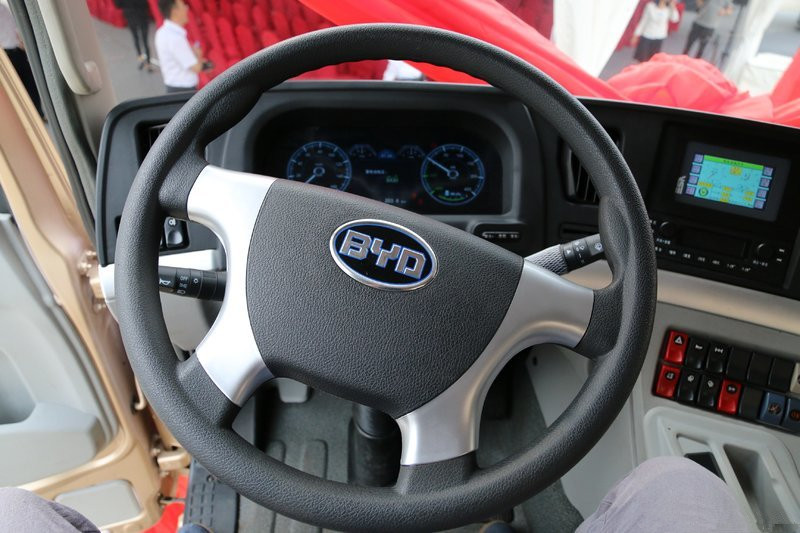 比亞迪 T8 16噸 純電動(dòng)洗掃車(chē)