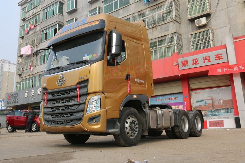 東風(fēng)柳汽 乘龍H7重卡 500馬力 6X4 國(guó)五牽引車(chē)(LZ4253H7DB)