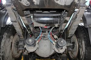 華菱 漢馬H9重卡 430馬力 6X4 國五牽引車(HN4250A46C4M5)