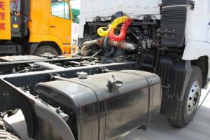 華菱重卡 410馬力 6X4 LNG 國(guó)五牽引車(HN4250NGX38C9M5)