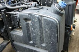 華菱之星 準(zhǔn)重卡 336馬力 6X2 國四牽引車(HN4250B34B6M4)